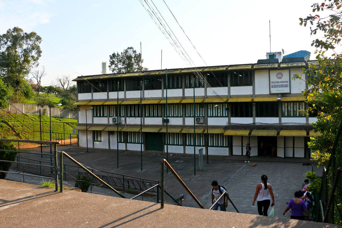 Com quase 1900 alunos, a Escola Estadual Baltazar de Oliveira Garcia funciona em três turnos