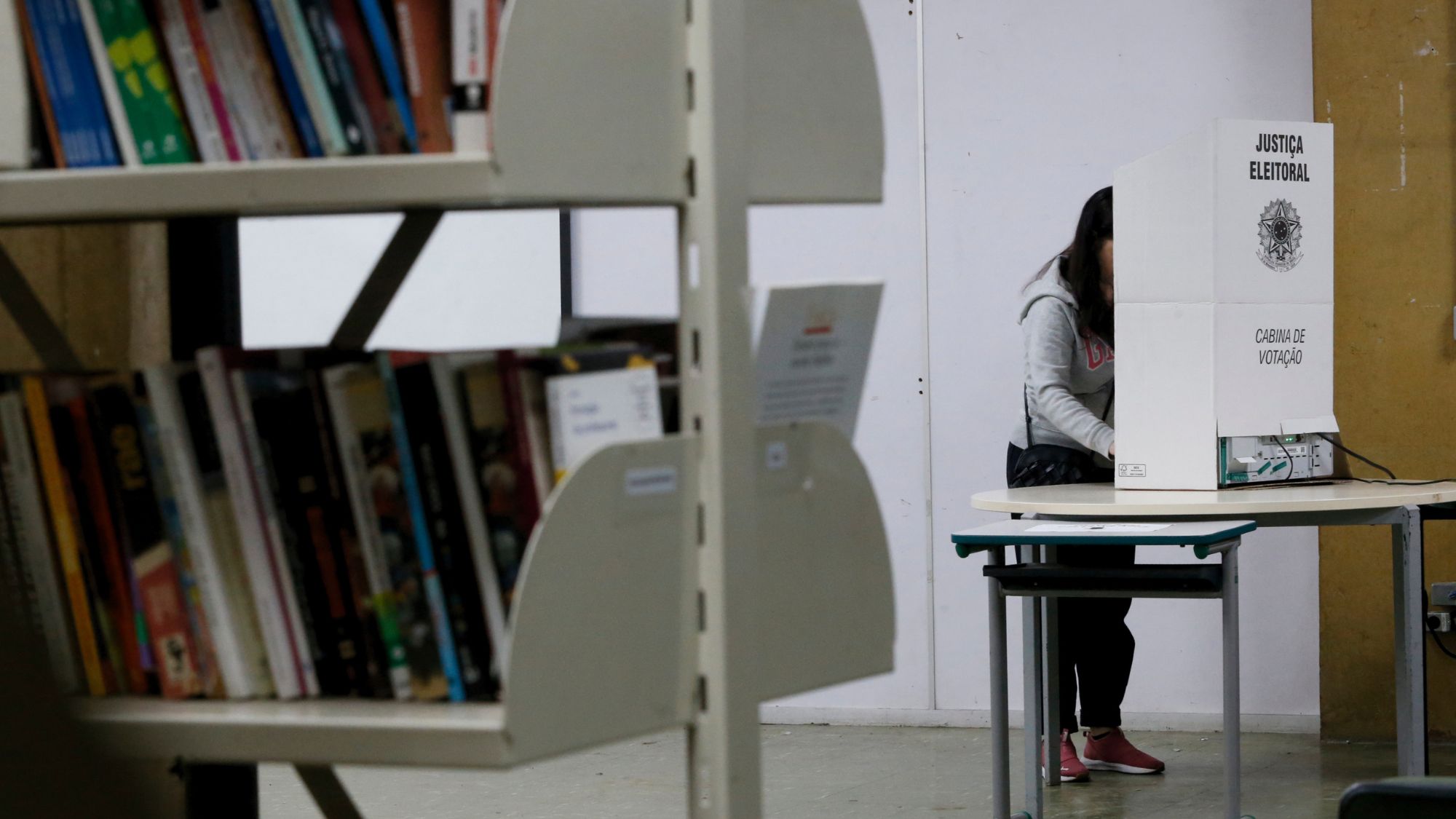 Antes ou depois das eleições, como os três poderes impactam a educação?